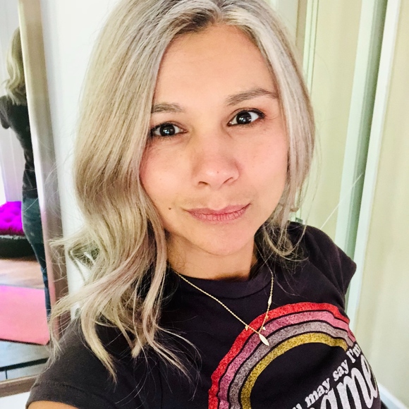 Meet your Posher, Sophie - Picture 2 of 3